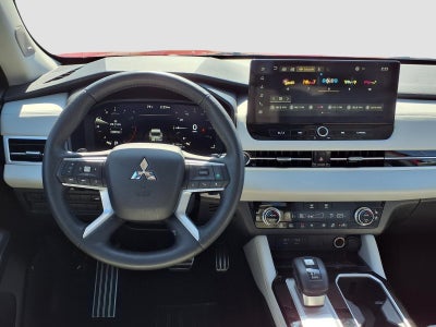 2025 Mitsubishi Outlander SEL