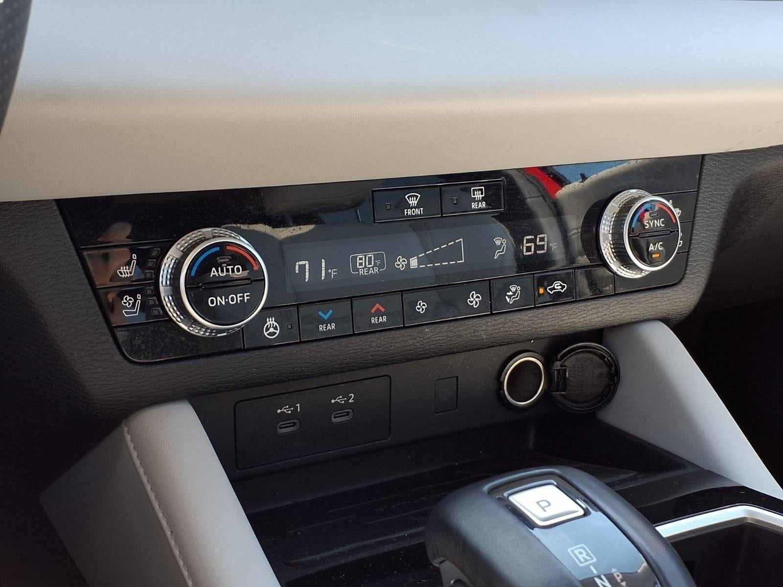 2025 Mitsubishi Outlander SEL
