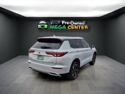 2024 Mitsubishi Outlander SE