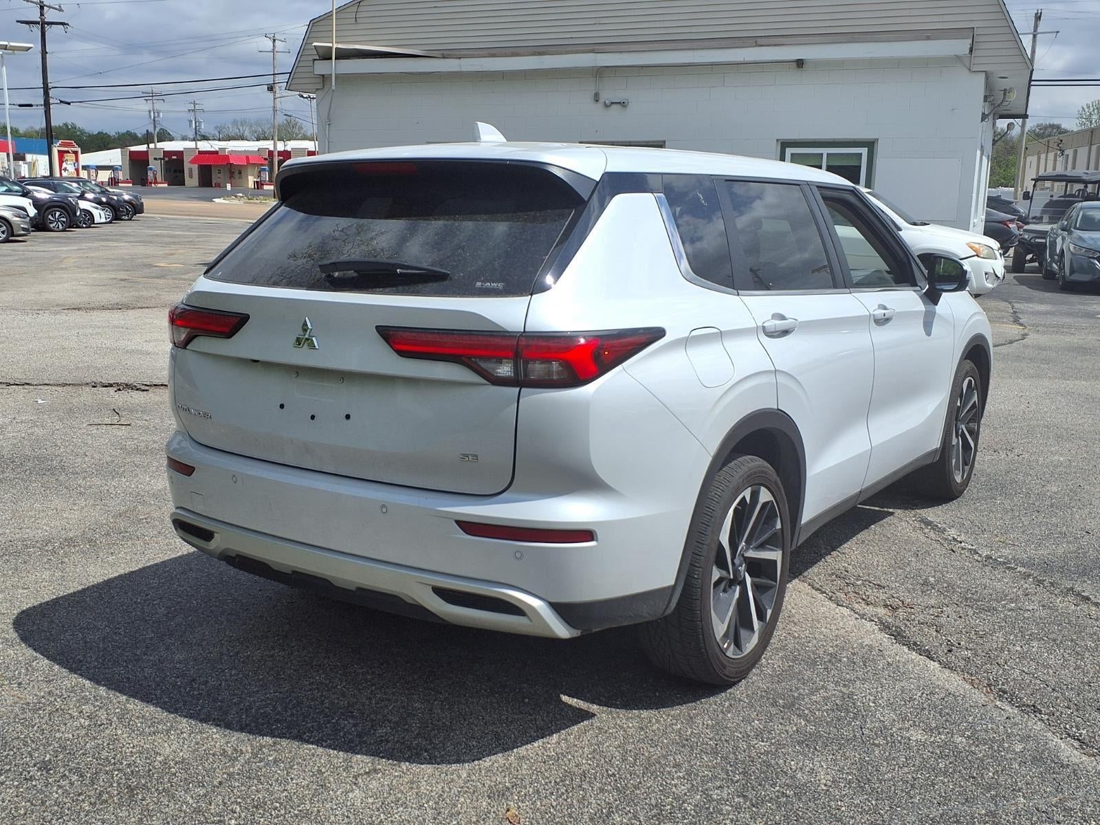 2024 Mitsubishi Outlander SE