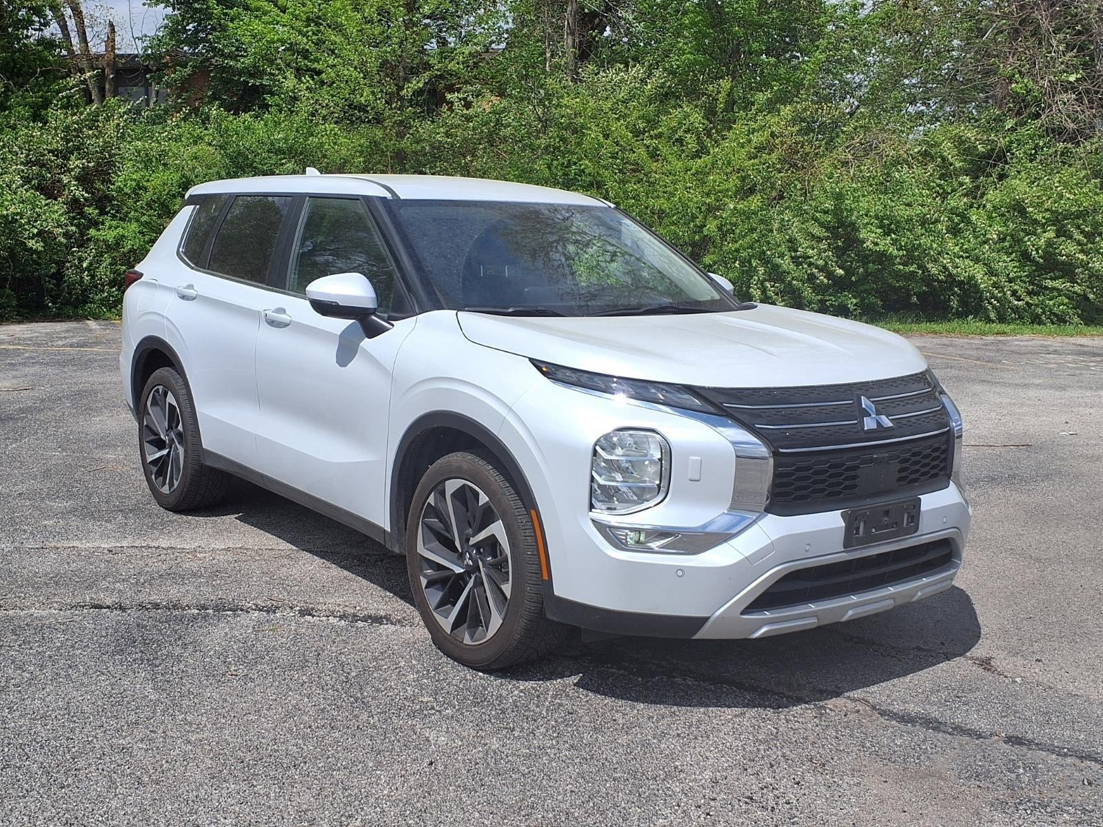 2024 Mitsubishi Outlander SE