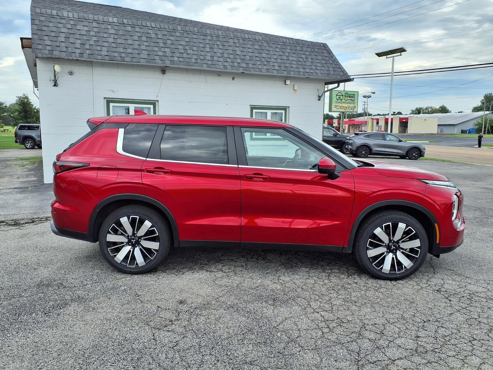 2025 Mitsubishi Outlander SE