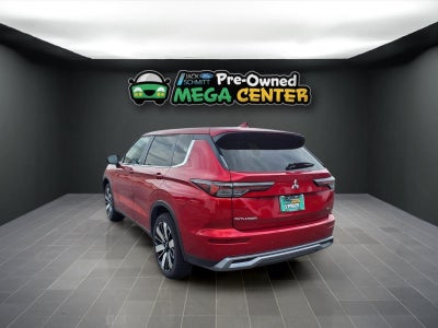 2025 Mitsubishi Outlander SE