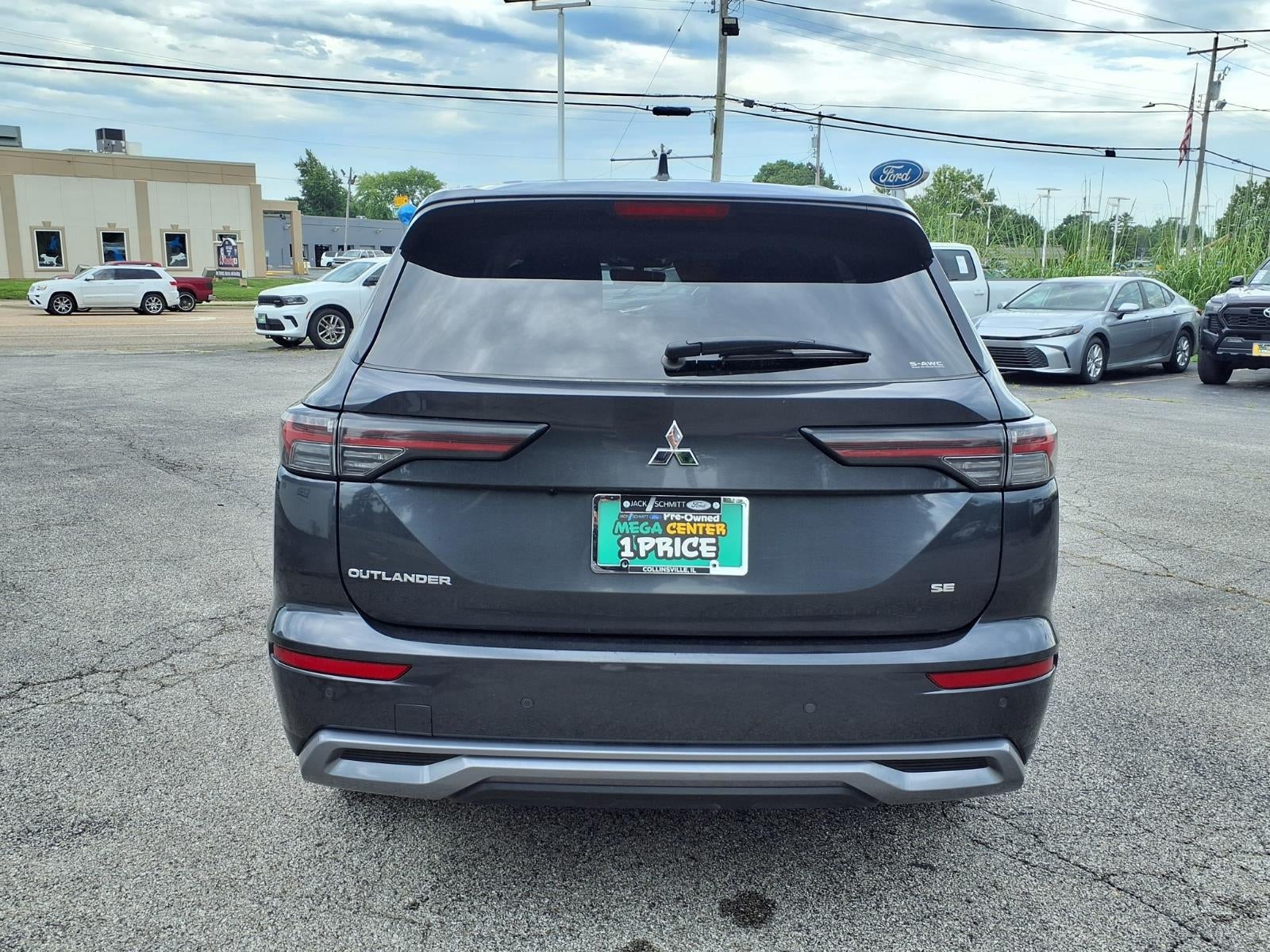 2025 Mitsubishi Outlander SE