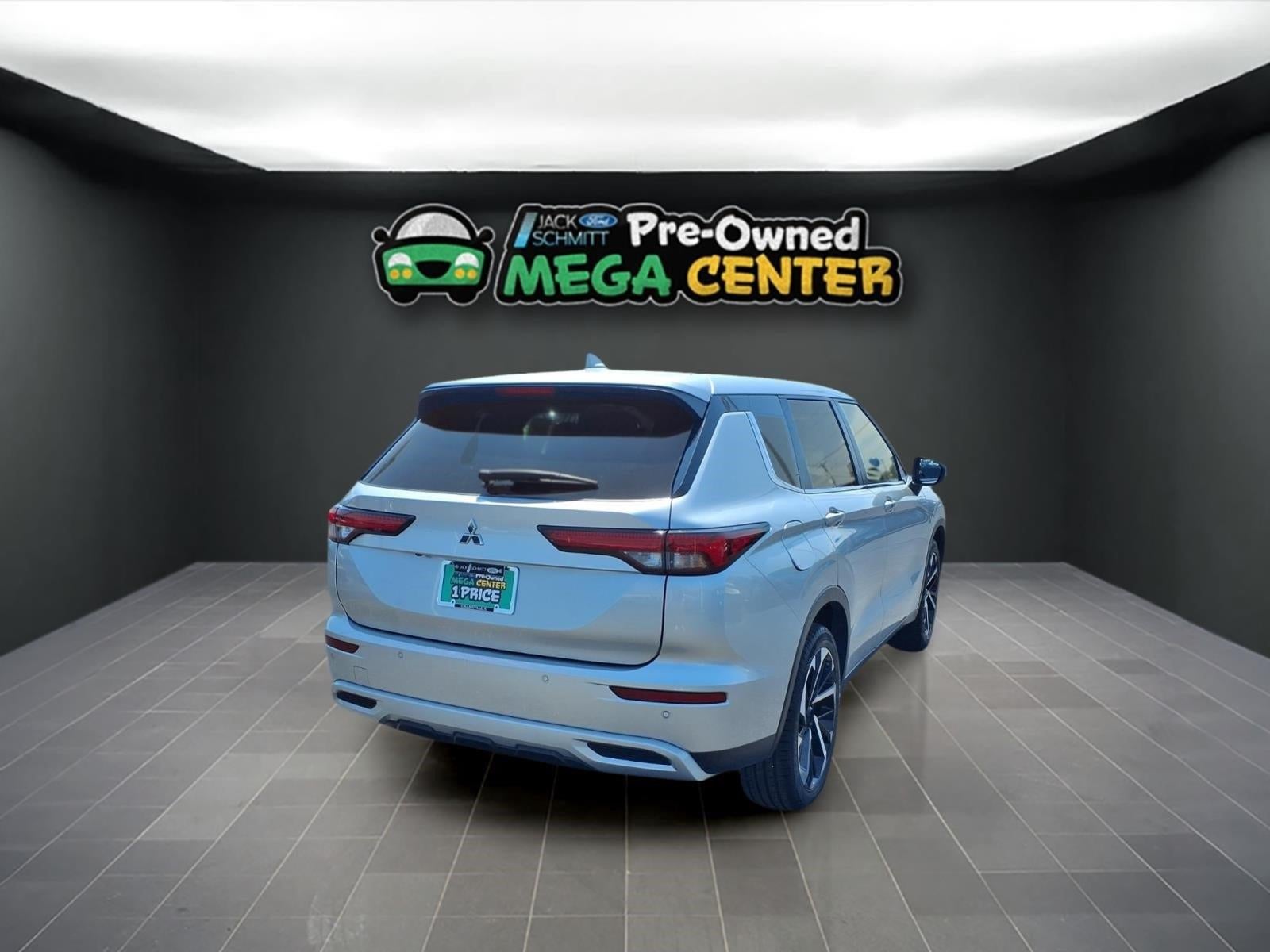 2024 Mitsubishi Outlander SE