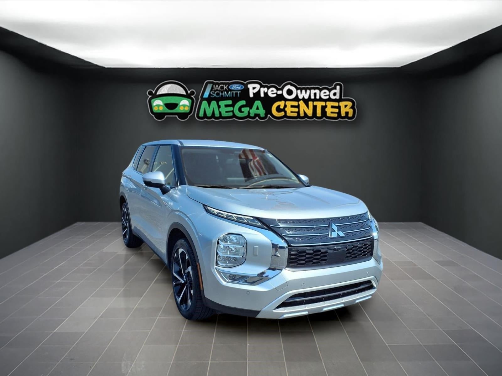 2024 Mitsubishi Outlander SE