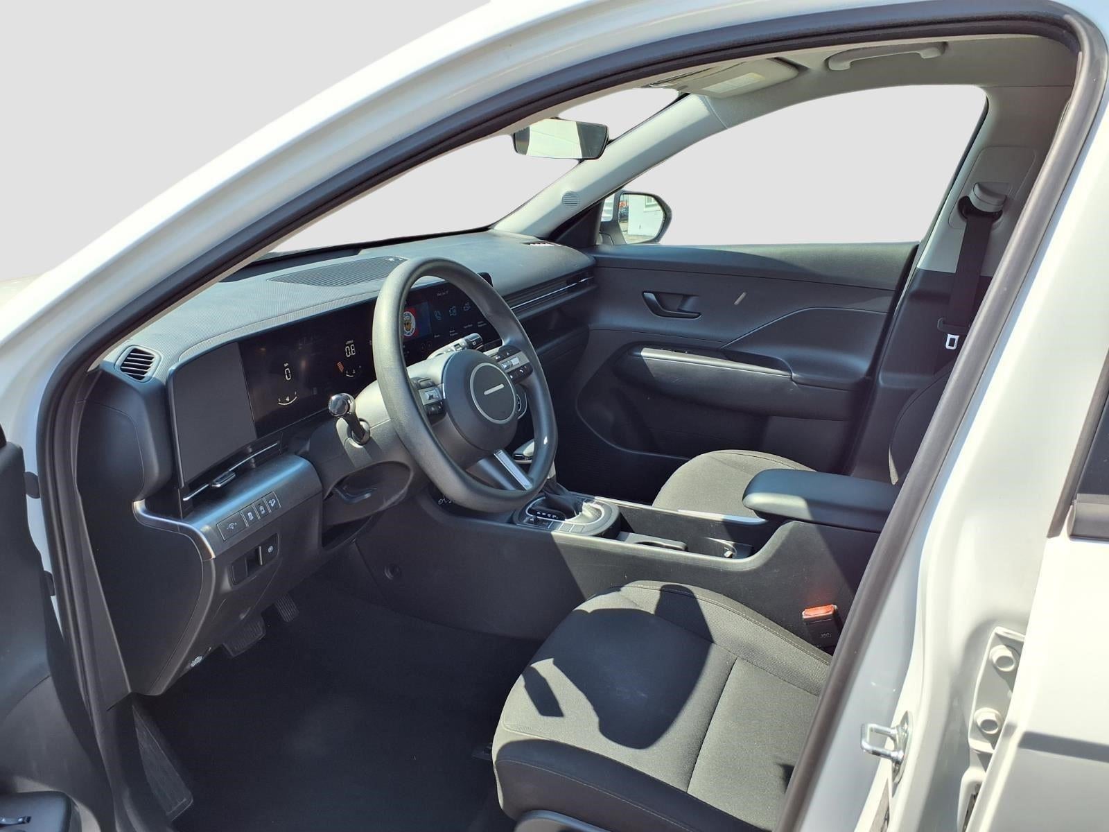 2025 Hyundai Kona SE