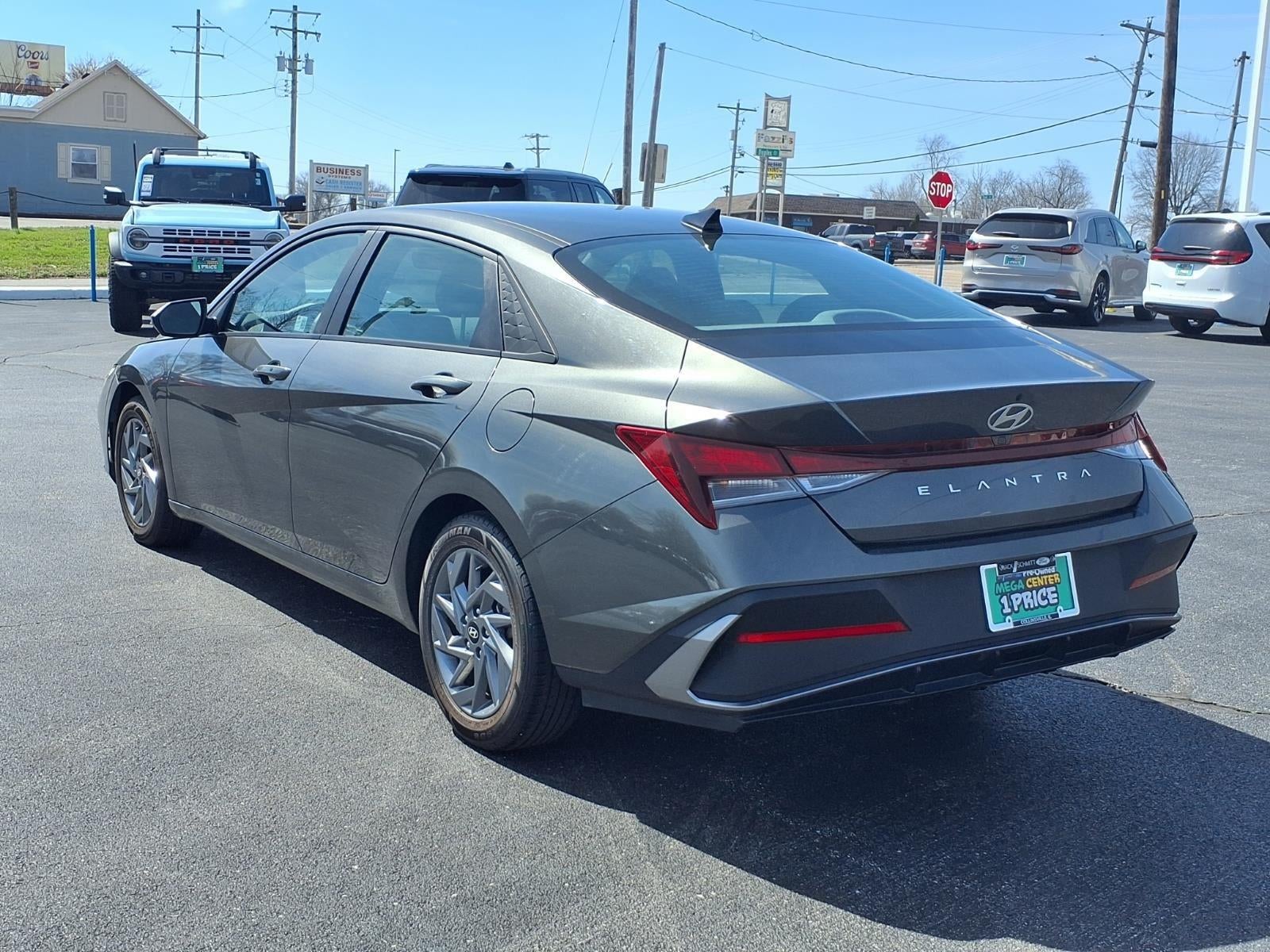 2024 Hyundai Elantra SEL