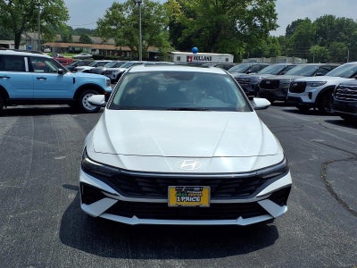 2025 Hyundai Elantra Limited