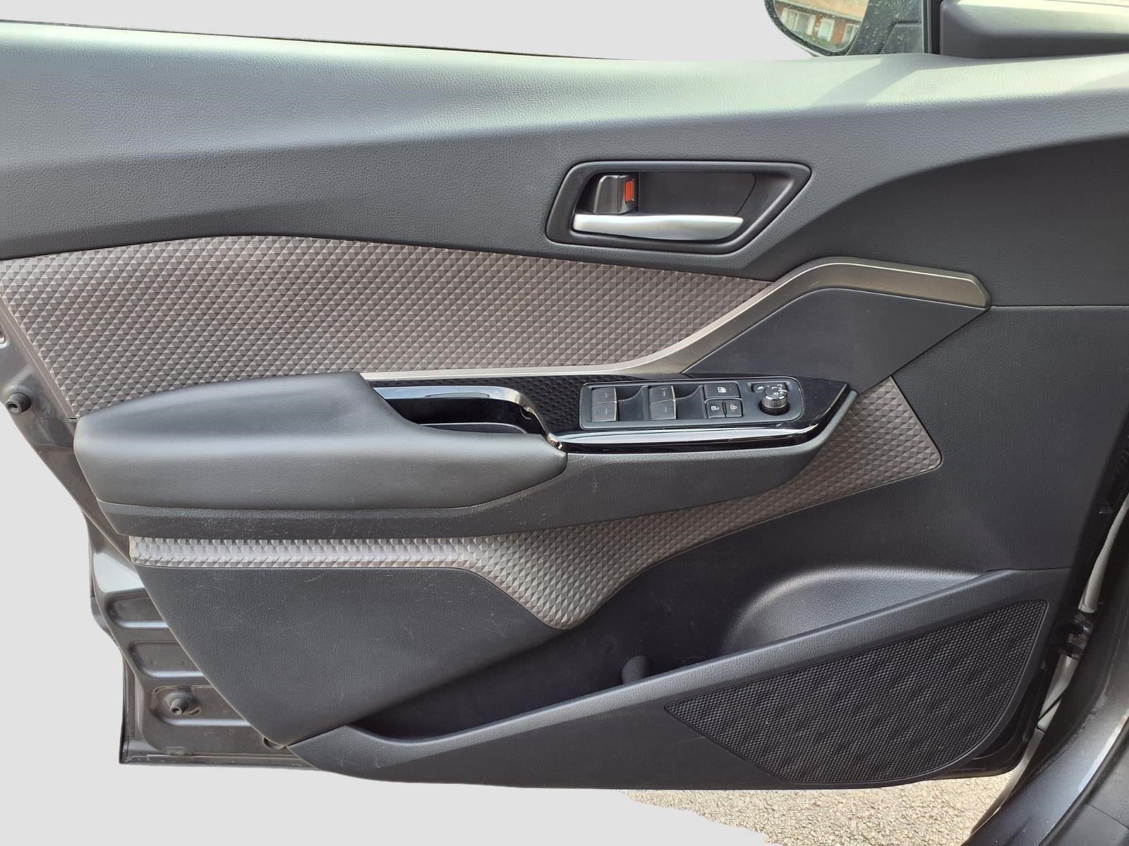 2022 Toyota C-HR Limited