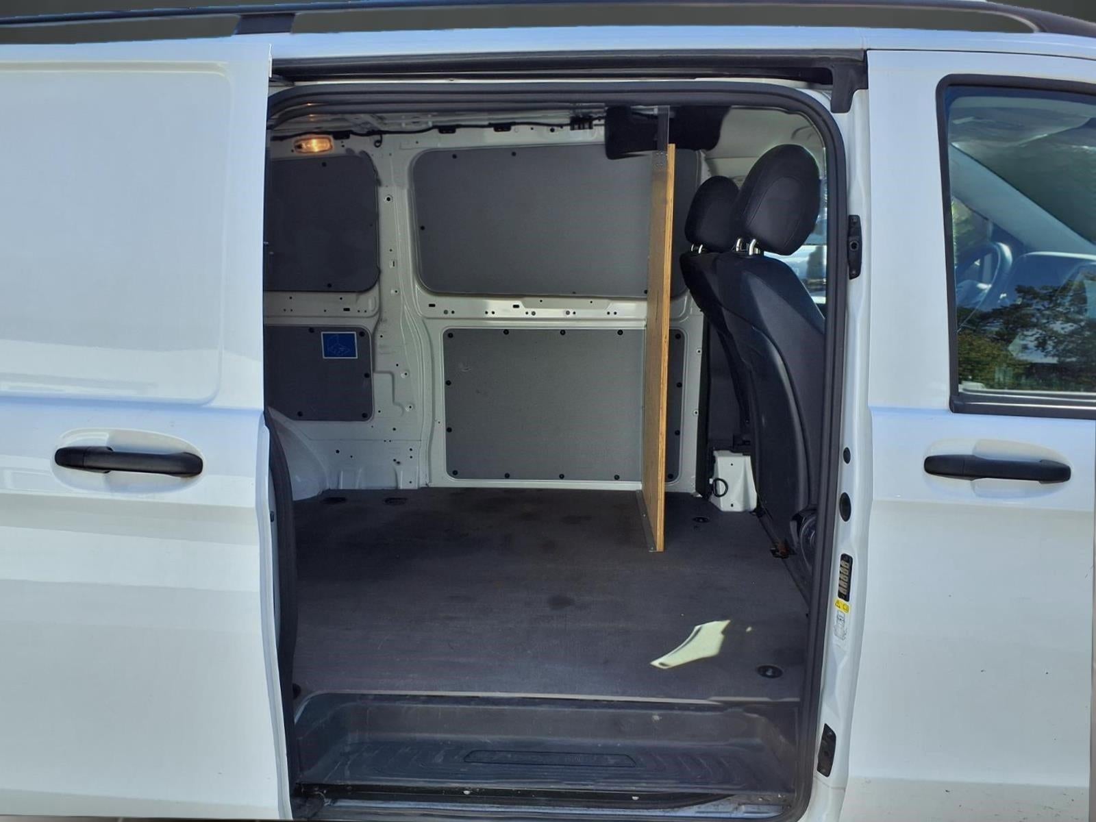 2023 Mercedes-Benz Metris Cargo Van 135 WB Cargo