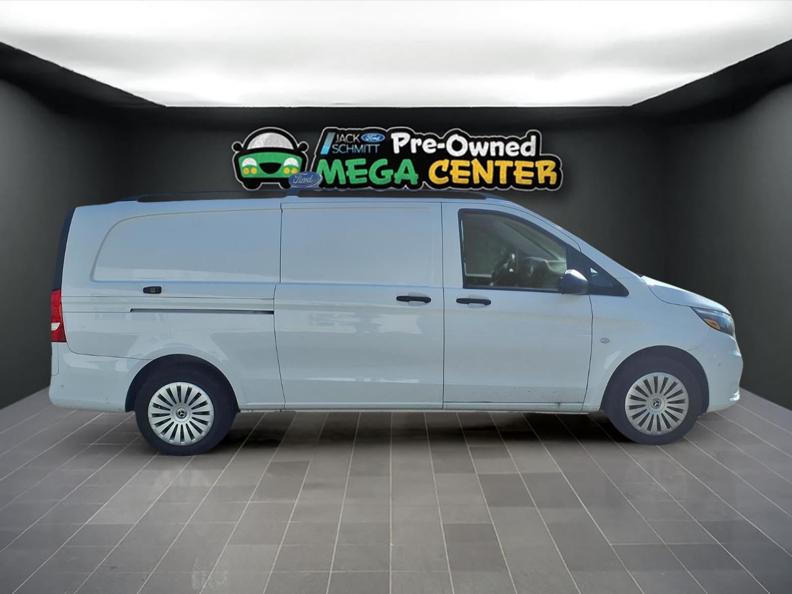 2023 Mercedes-Benz Metris Cargo Van 135 WB Cargo