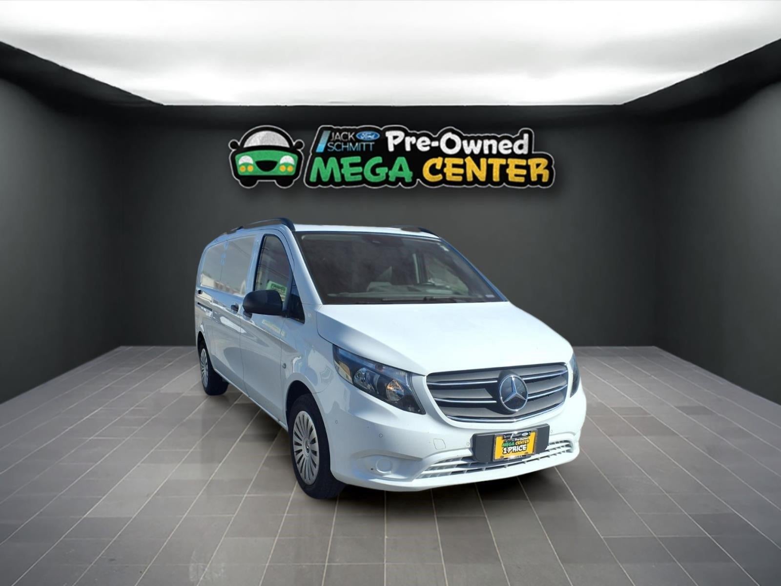 2023 Mercedes-Benz Metris Cargo Van 135 WB Cargo
